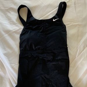 Nike tankini top